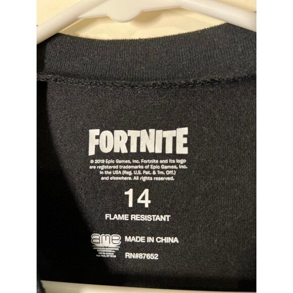 Fortnite size 14 long sleeve shirt. - Picture 3 of 3